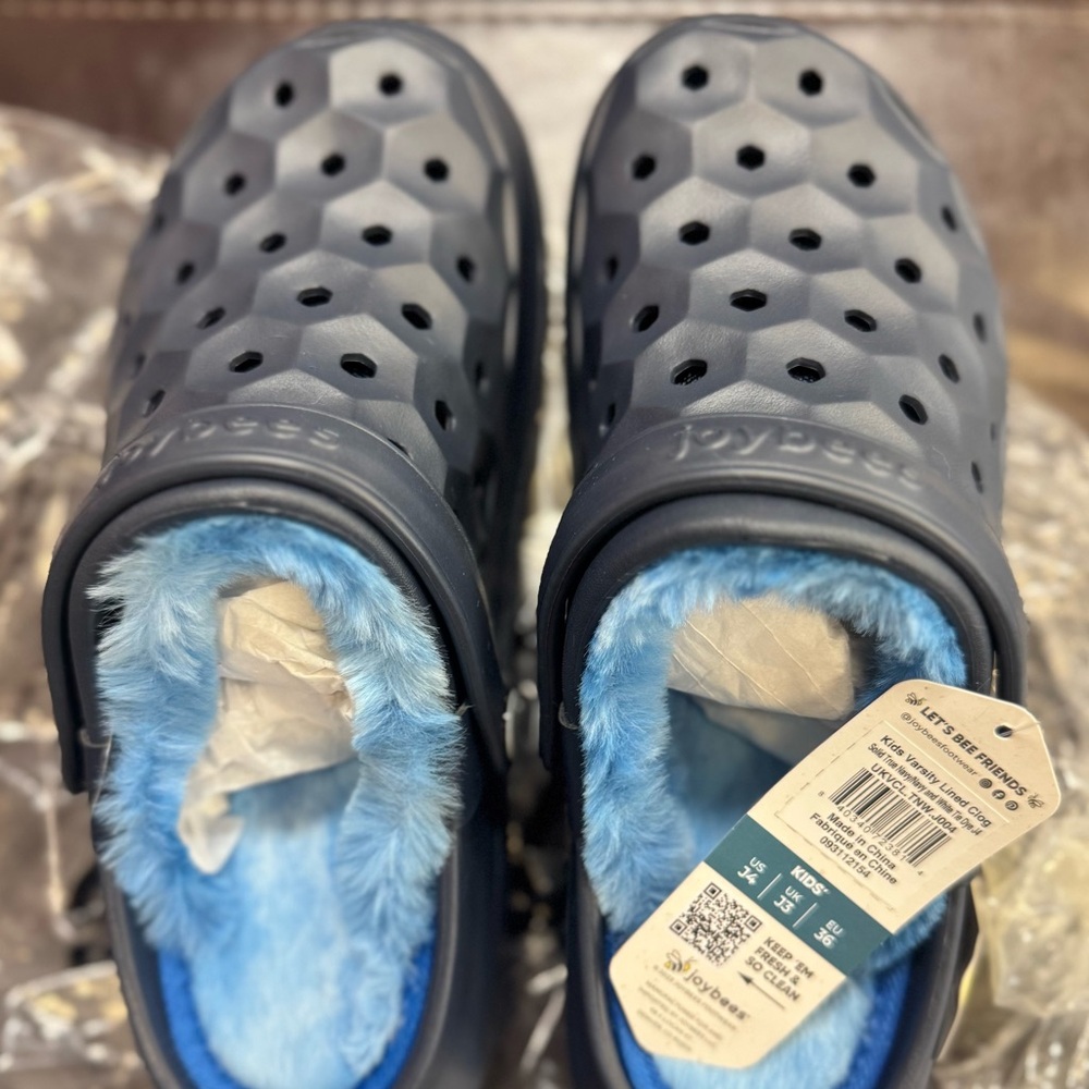 NWT Kids Varsity Lined‎ Joybees Size 4 Navy With Light Blue Liner.